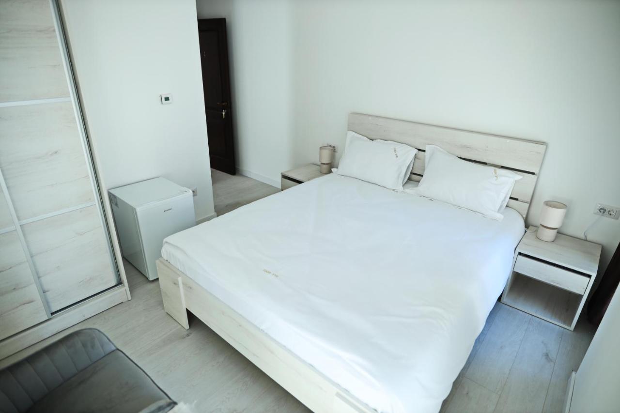 Casa Vys Appartement Piteşti Buitenkant foto