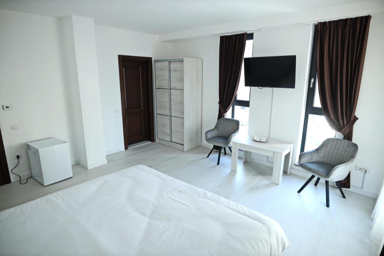 Casa Vys Appartement Piteşti Buitenkant foto