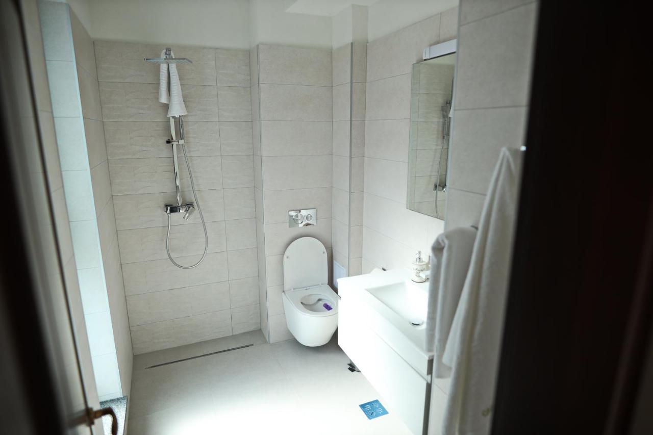 Casa Vys Appartement Piteşti Buitenkant foto