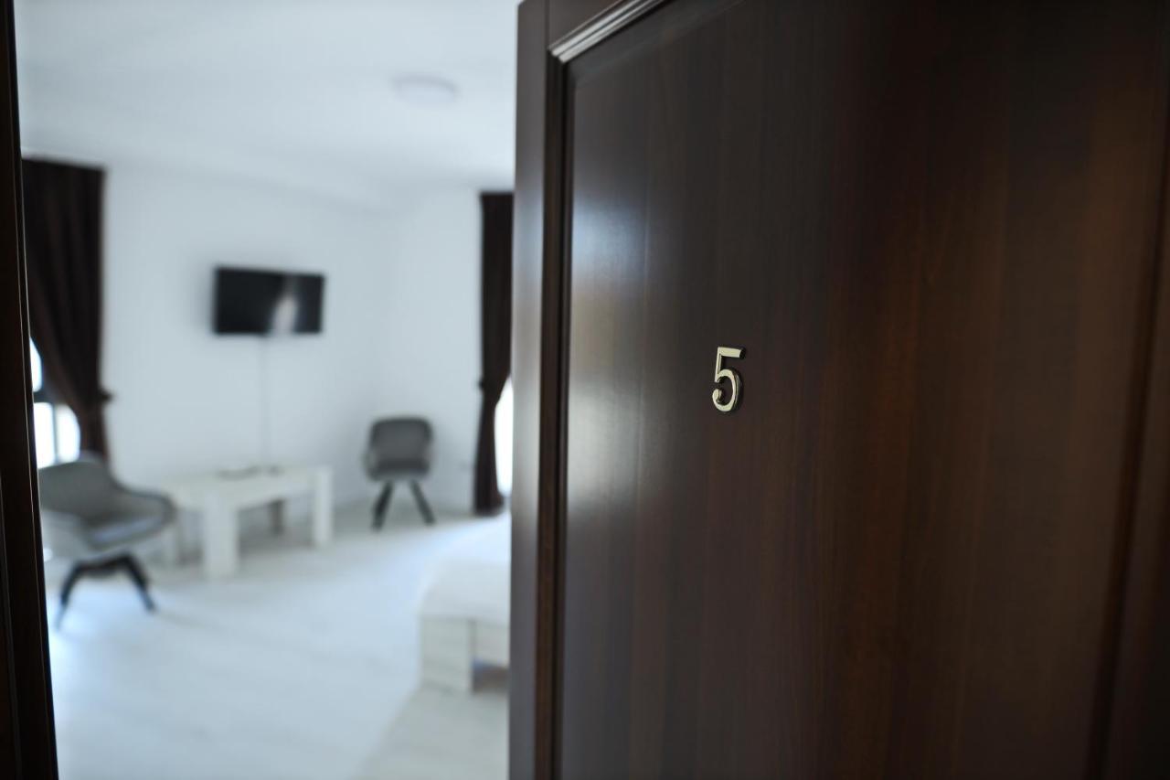 Casa Vys Appartement Piteşti Buitenkant foto