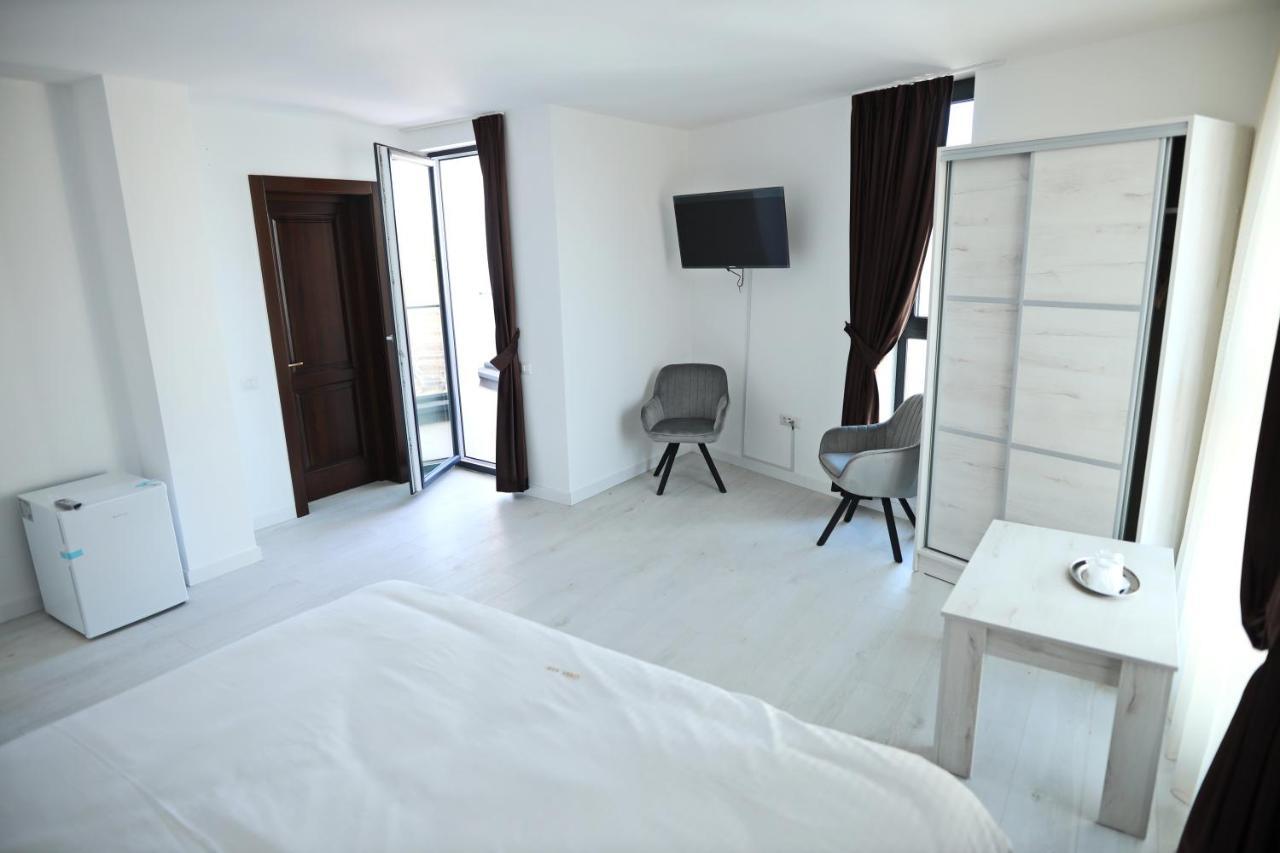 Casa Vys Appartement Piteşti Buitenkant foto